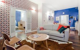 Premium Design Central Suite